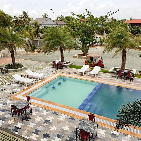 Two Moons Resort Kampot Exterior photo